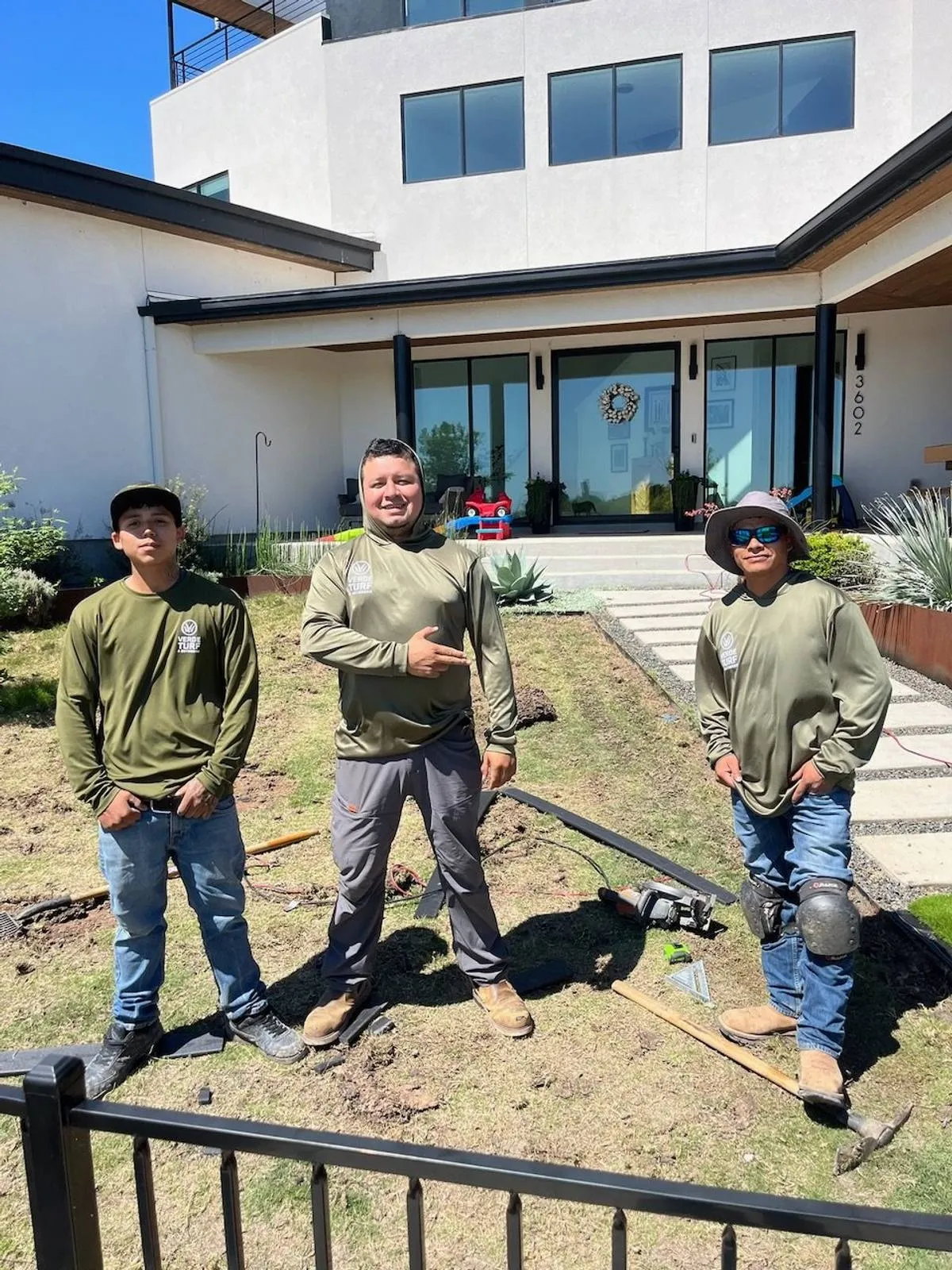 The Verde Turf & Outdoors crew on an Austin job site